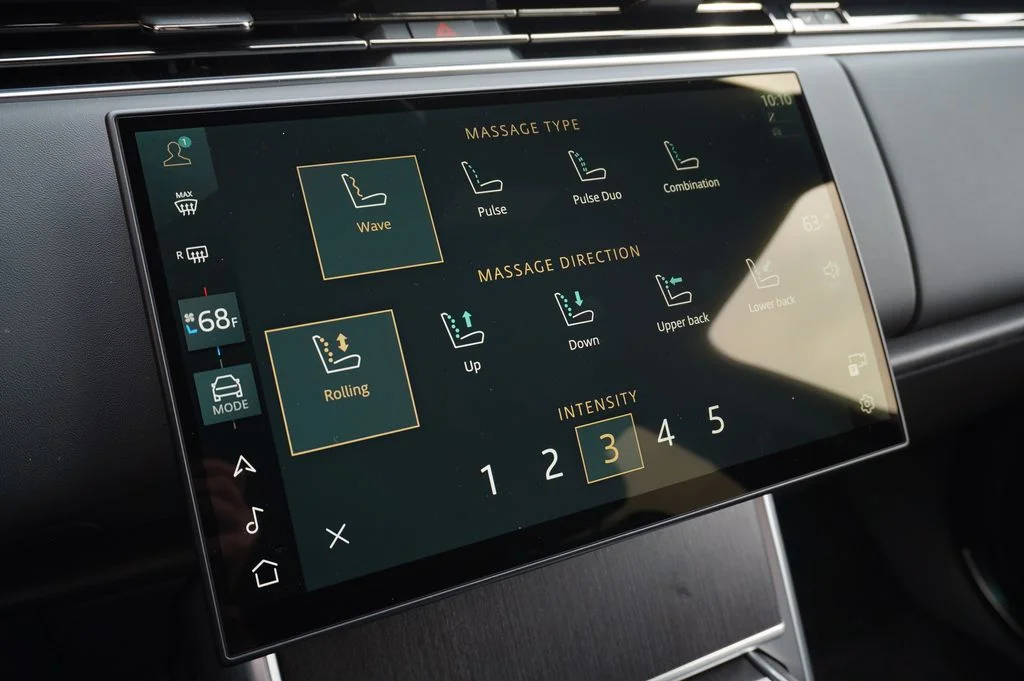 New 2026 Santorini Black Land Rover SE image 29