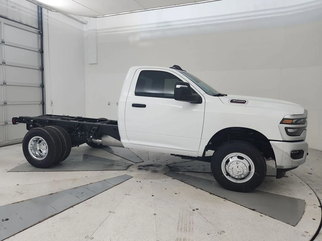2026 RAM 3500 Tradesman 4X4 Regular Cab SWB's photo