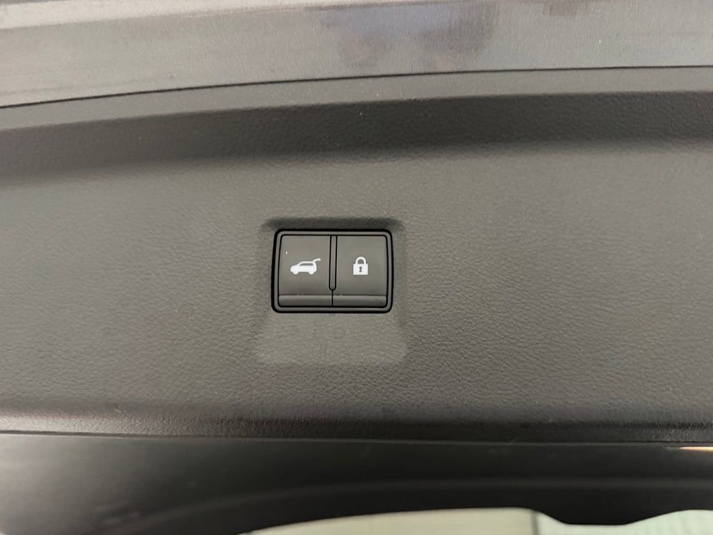Used 2024 Gray INFINITI LUXE image 43