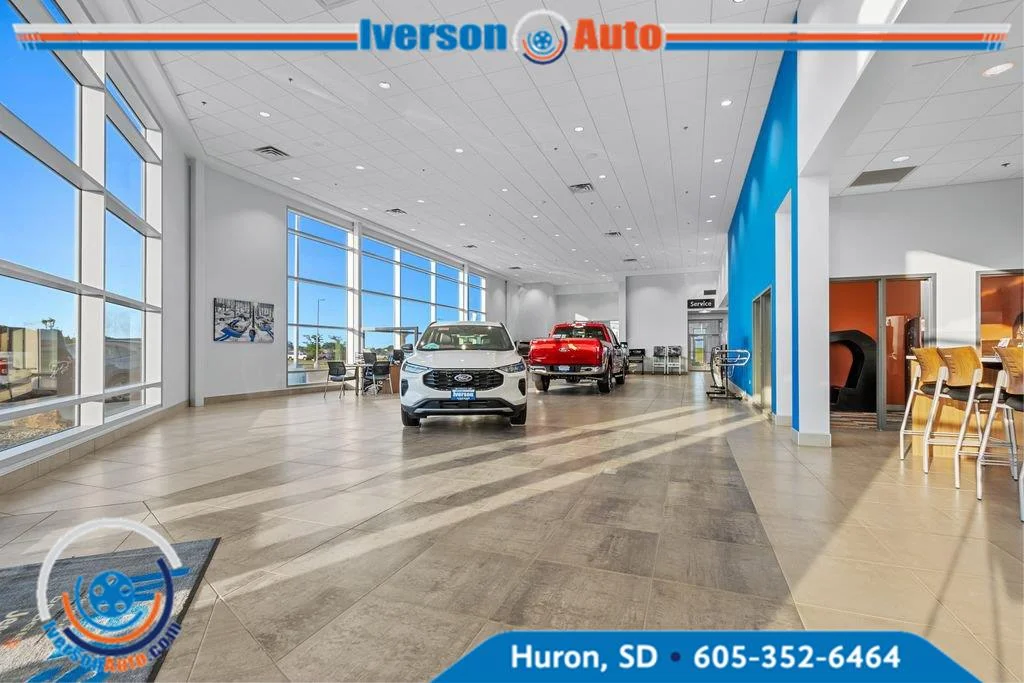 Used 2023 Silver Ford Base image 14