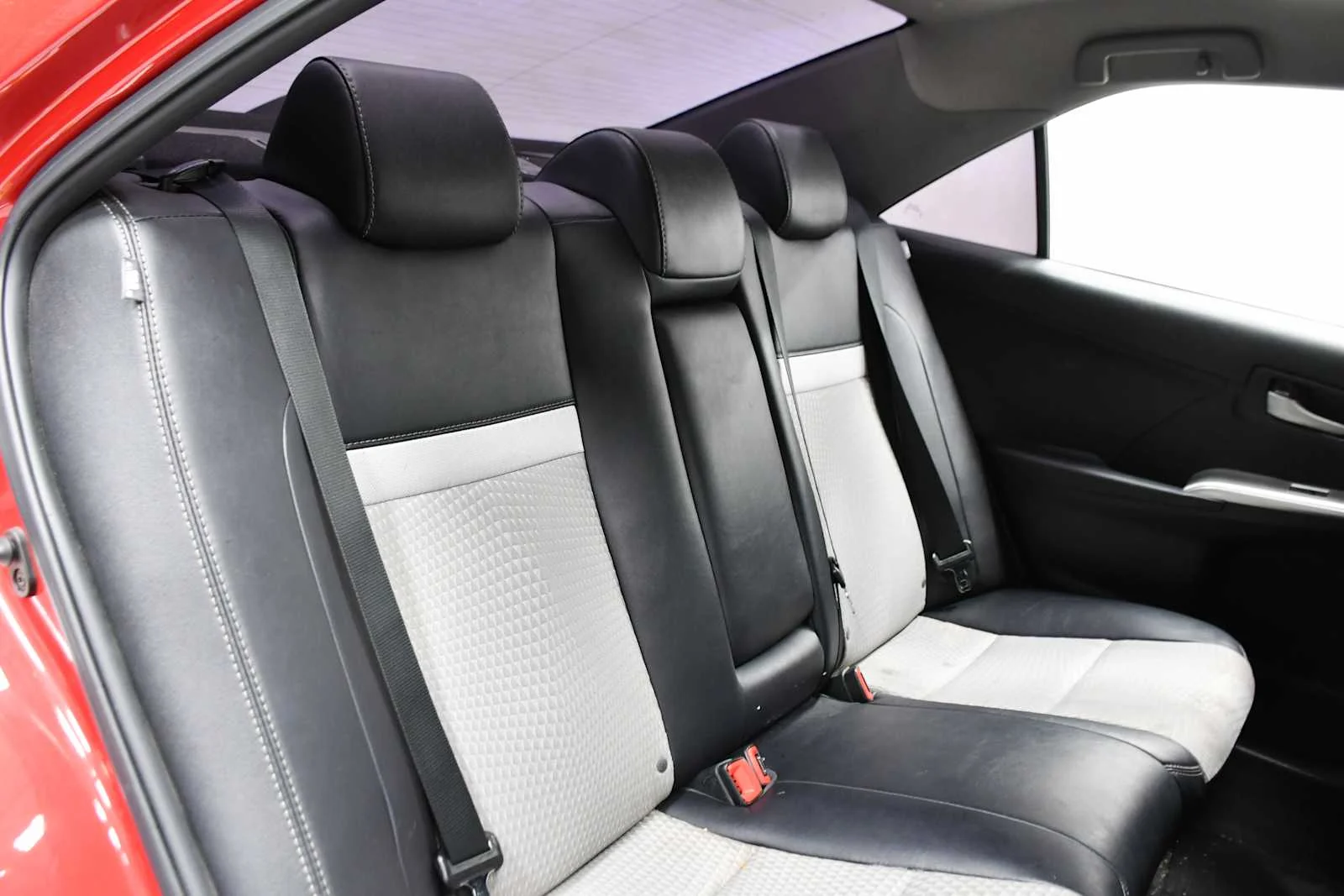 Used 2013 Barcelona Red Metallic Toyota SE image 22