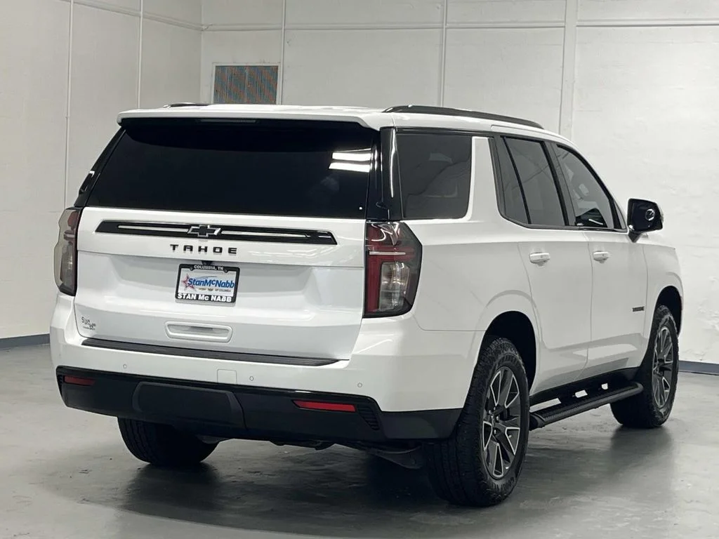Used 2024 Summit White Chevrolet Z71 image 8