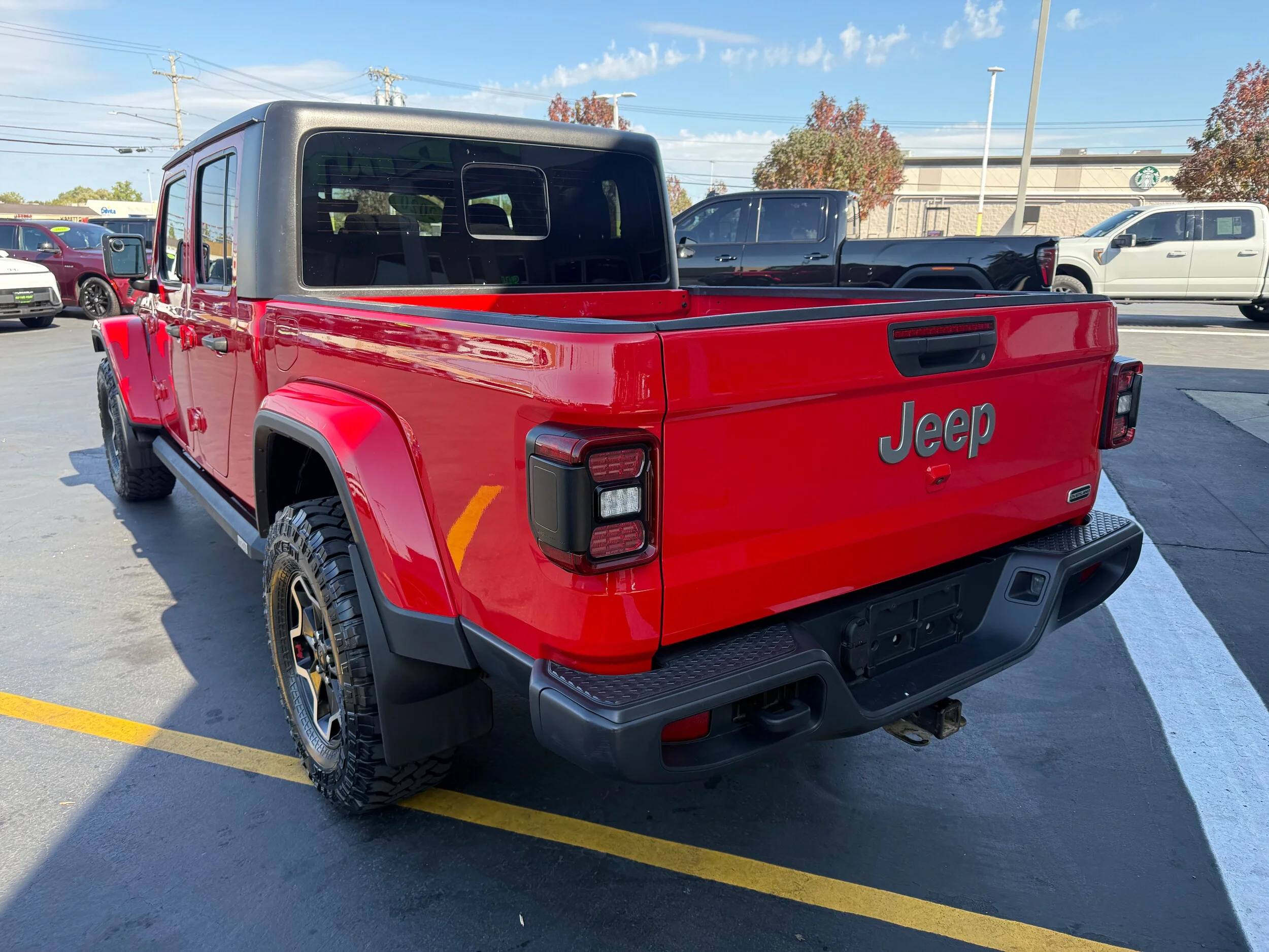 Used 2020 Firecracker Red Clearcoat Jeep Overland image 4