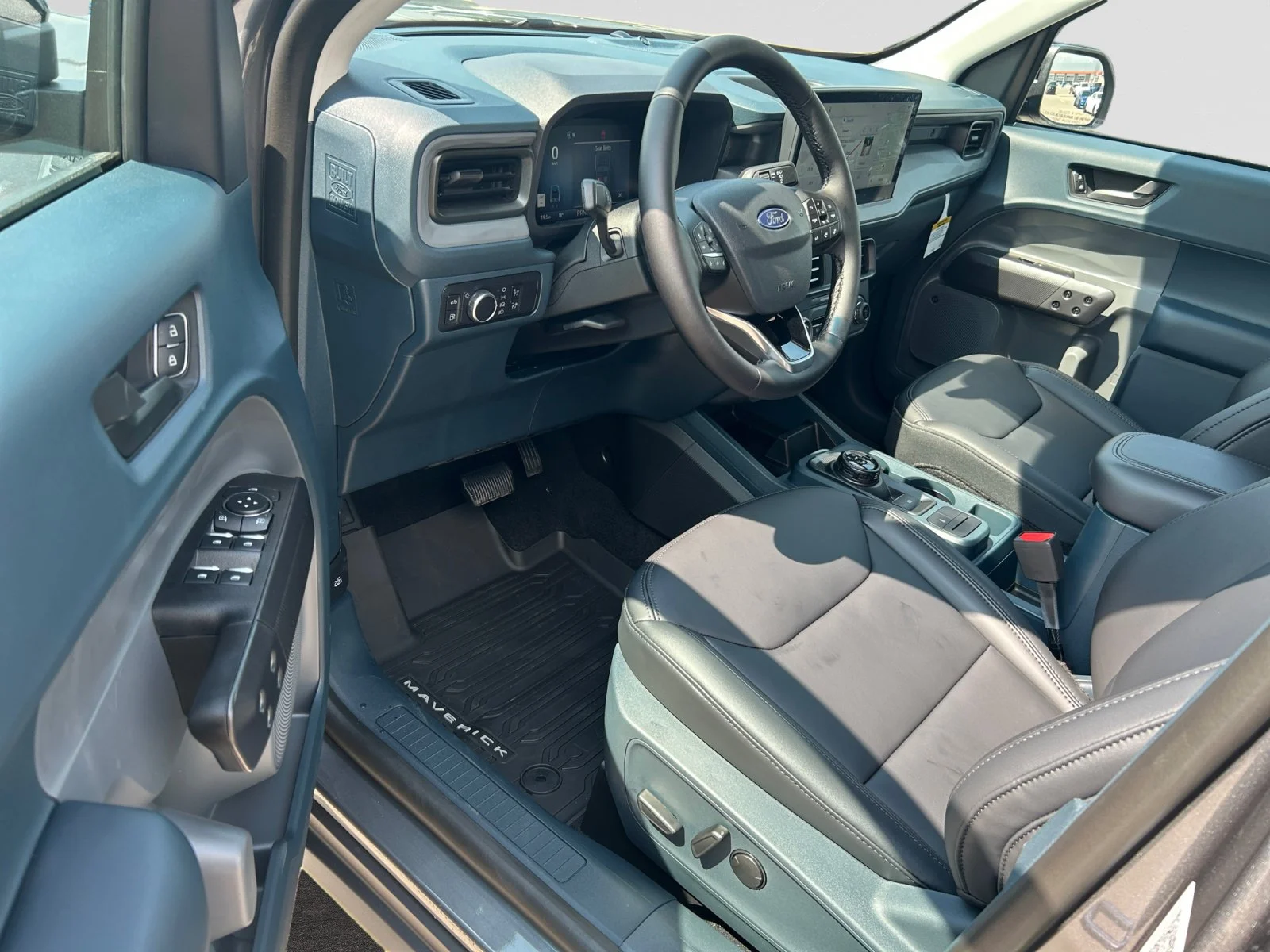 New 2026 Carbonized Grey Metallic Ford Lariat image 12