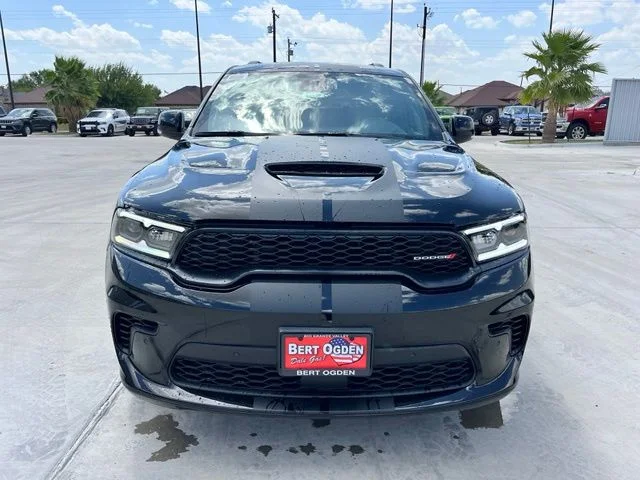 New 2026 Diamond Black Clear-Coat Exterior Paint Dodge GT Plus HEMI V8 image 2