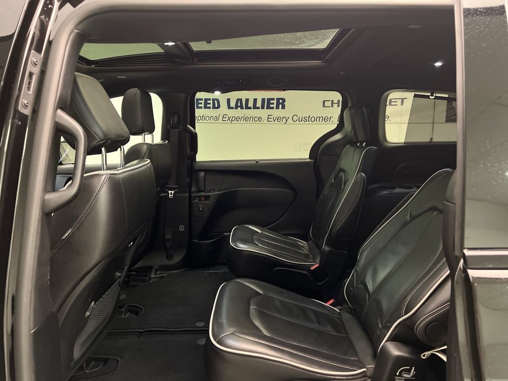 2025 Chrysler Pacifica Limited - Photo 23