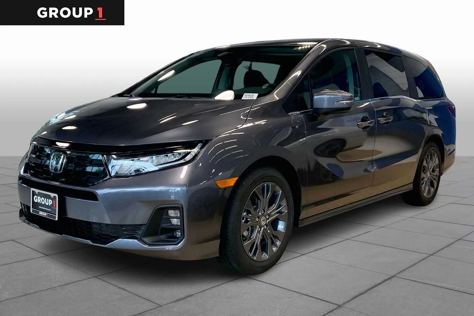 2026 Honda Odyssey Touring's photo