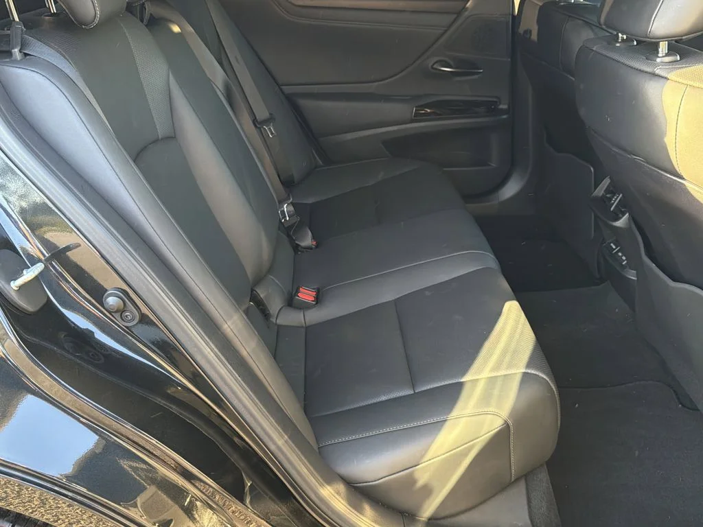 Used 2024 Black Lexus 350 image 26