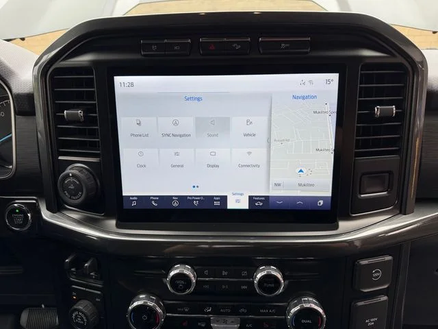Used 2023 Agate Black Metallic Ford XLT image 20