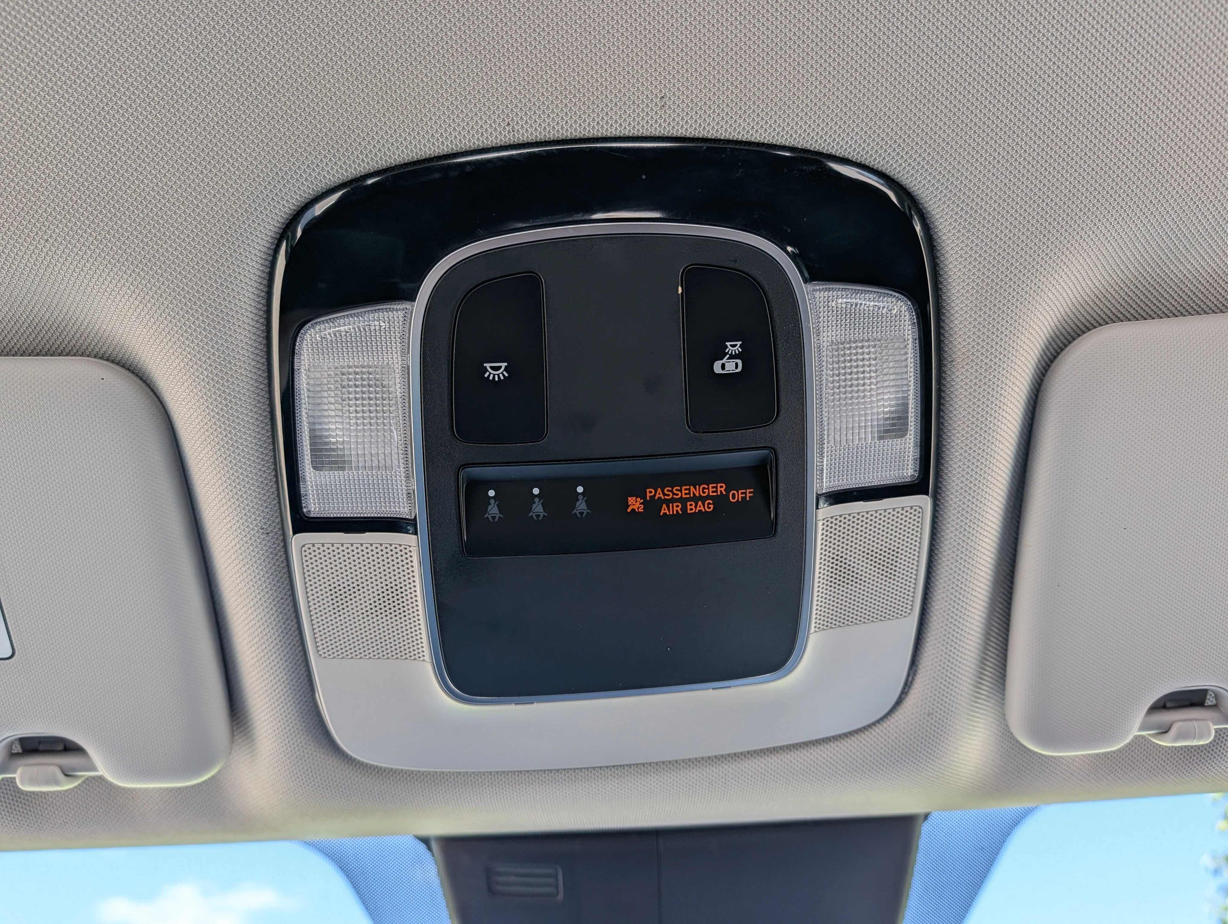 Used 2024 Black Pearl Hyundai SE image 35