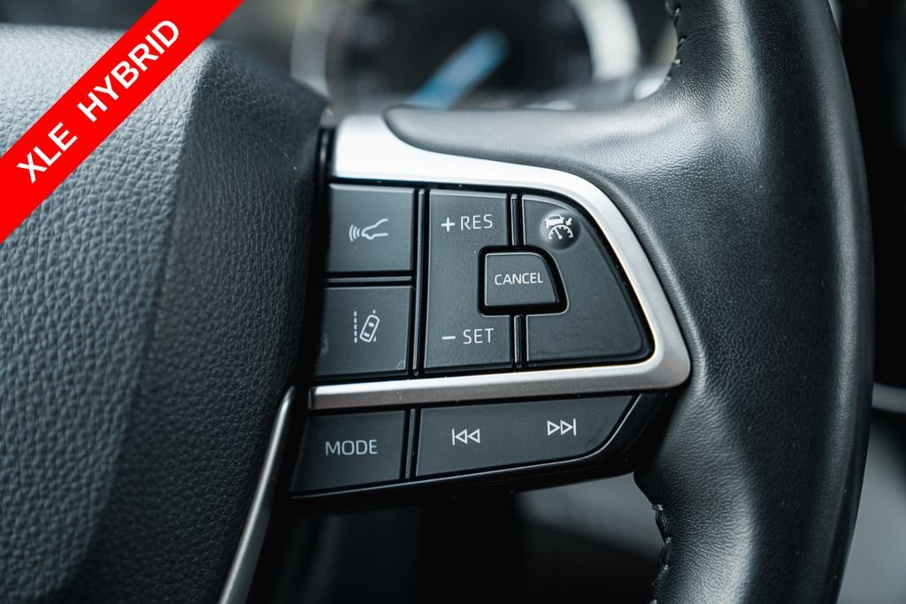 Used 2022 Magnetic Gray Metallic Toyota XLE image 16