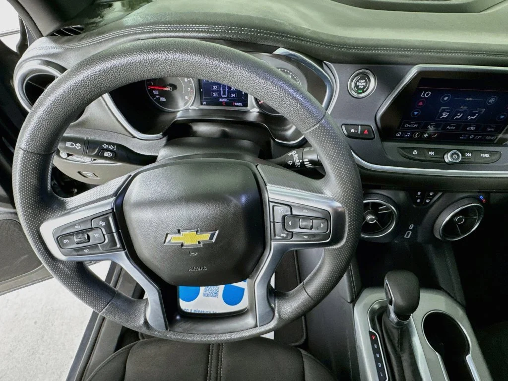 Used 2021 Iron Gray Metallic Chevrolet LT image 13