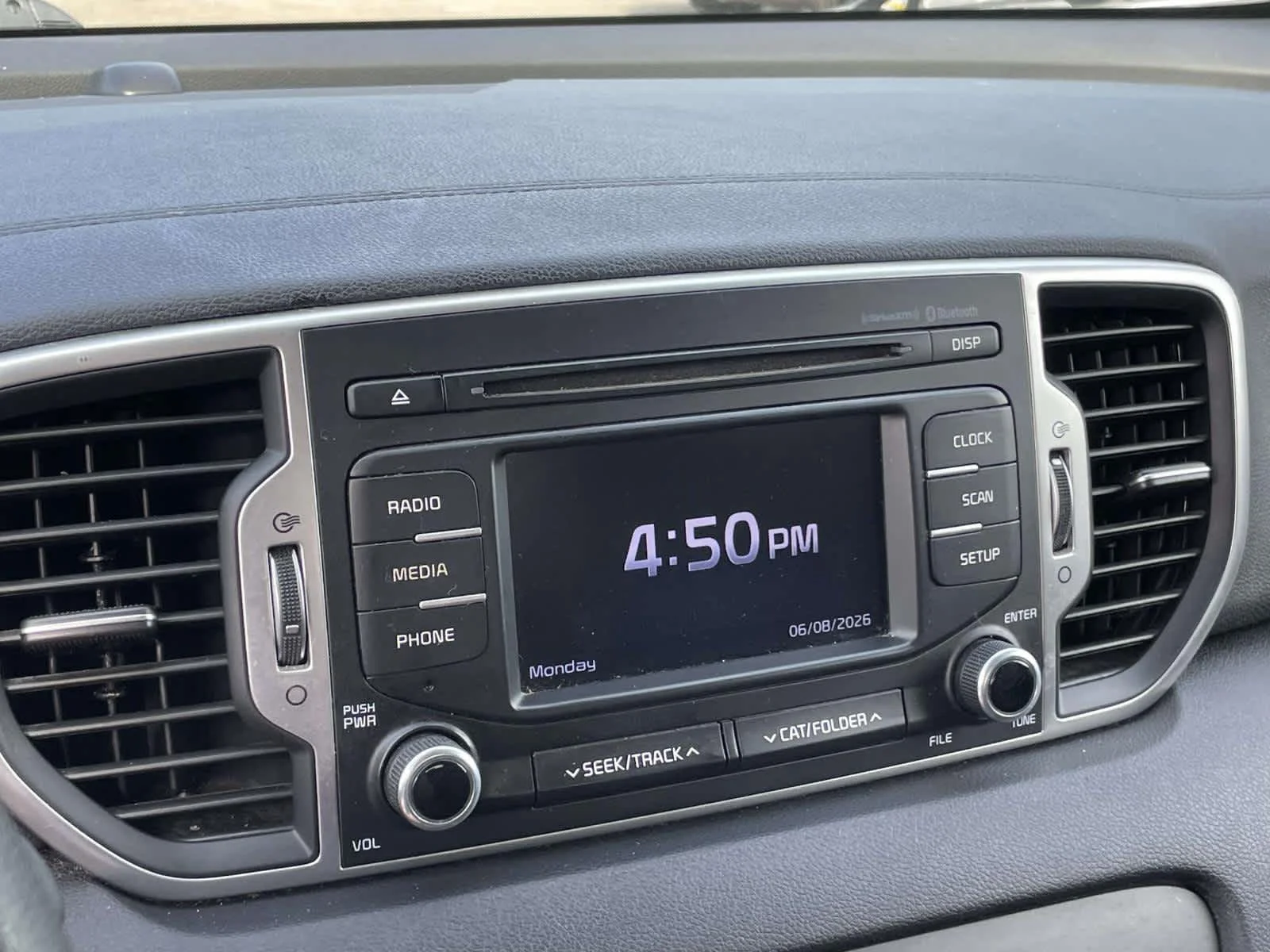 Used 2019 Sparkling Silver Kia LX image 20