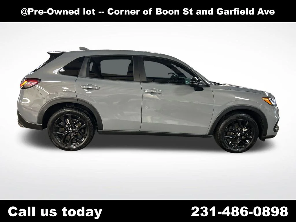 Used 2024  Honda Sport image 6