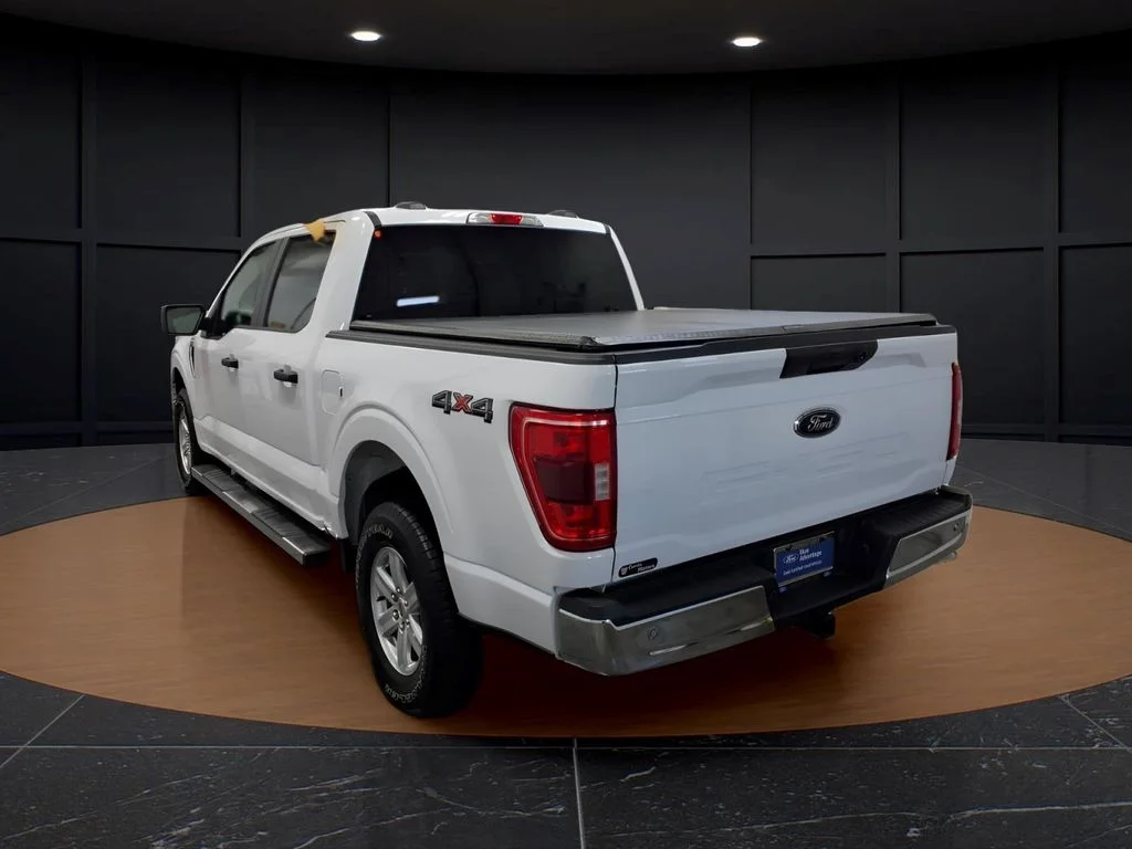 Certified Used 2023 Oxford White Ford XLT image 4
