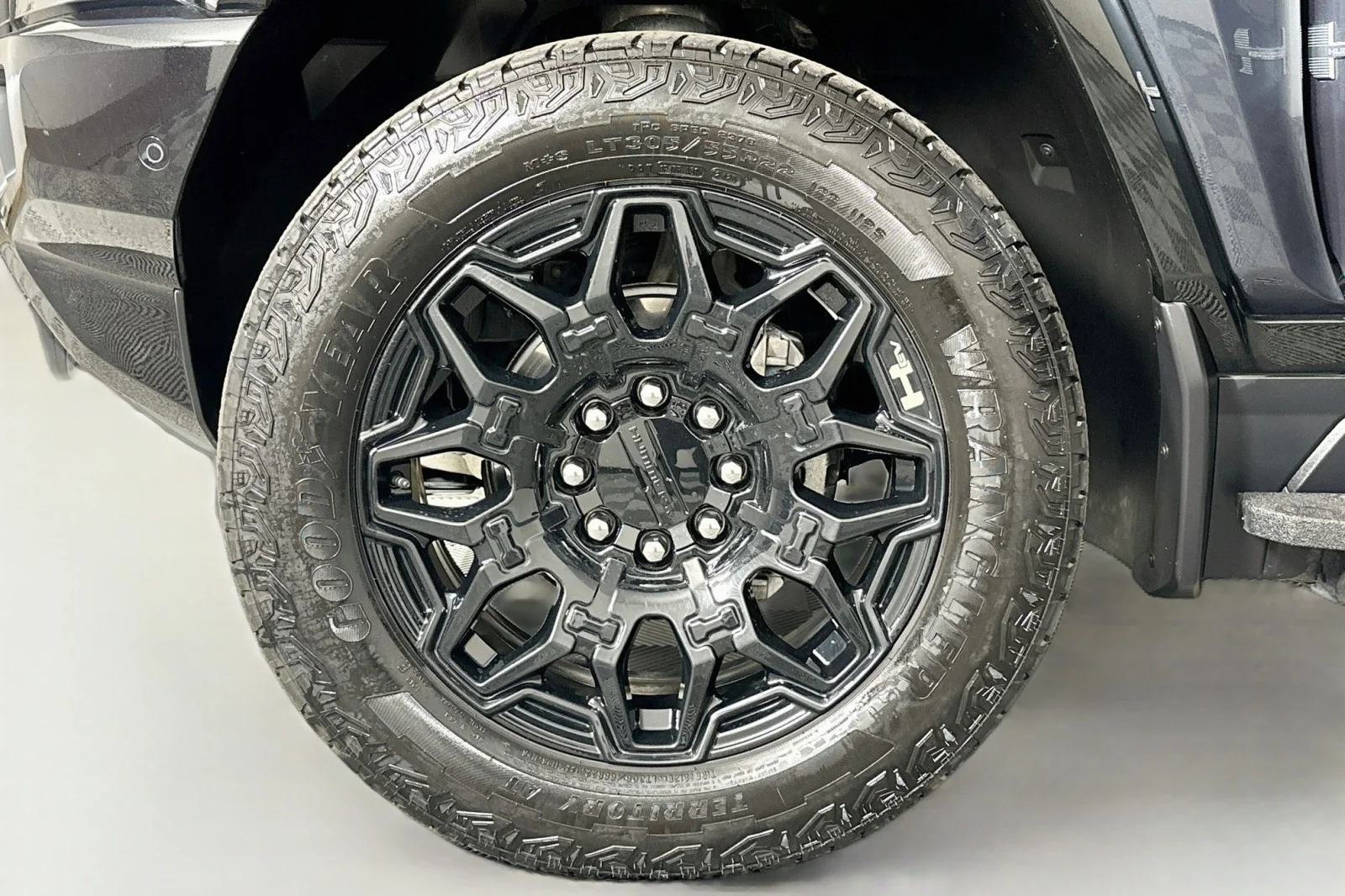 Used 2026 Graphite Blue Metallic GMC 2X image 10