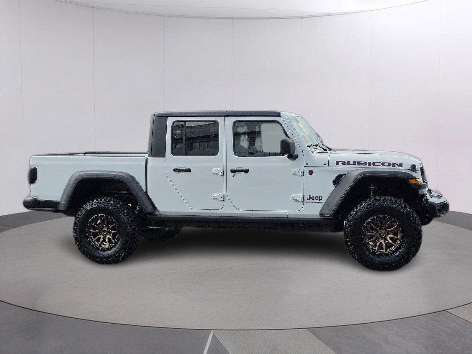 Used 2026 Bright White Clearcoat Jeep Rubicon image 7