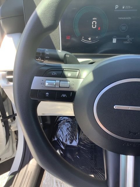 2025 Hyundai Tucson SE - Photo 27