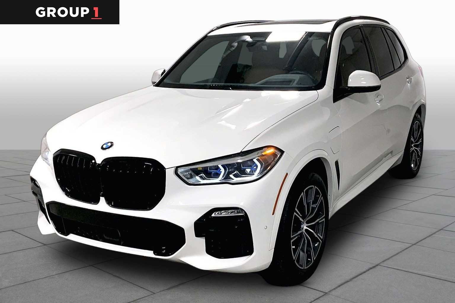 2021 BMW X5 xDrive45e's photo