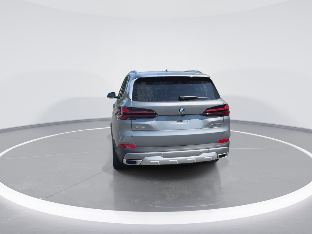 New 2026 Gray BMW xDrive40i image 7