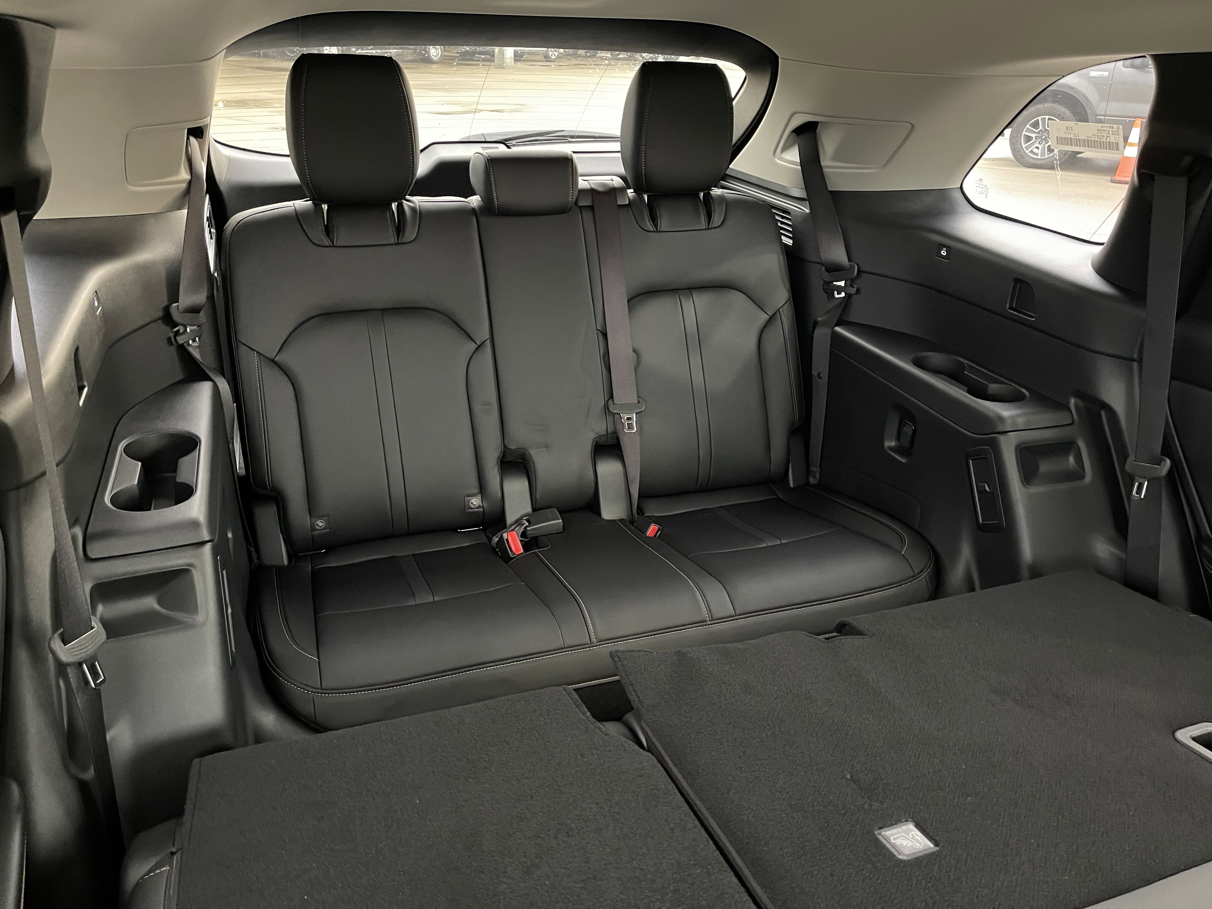 2025 Mazda CX-90 Preferred Package - Photo 12