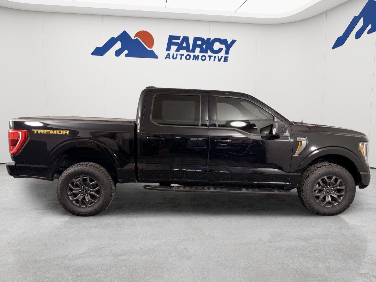 Used 2023 Agate Black FORD TREMOR image 9