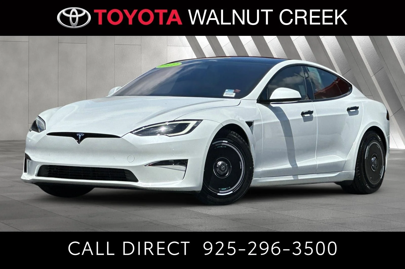 2022 Tesla Model S -'s photo