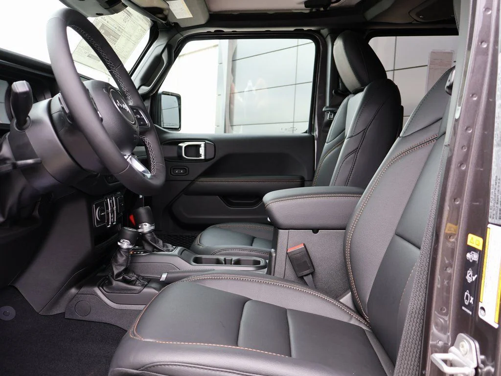 2026 Jeep Wrangler 4-Door Sahara - Photo 22