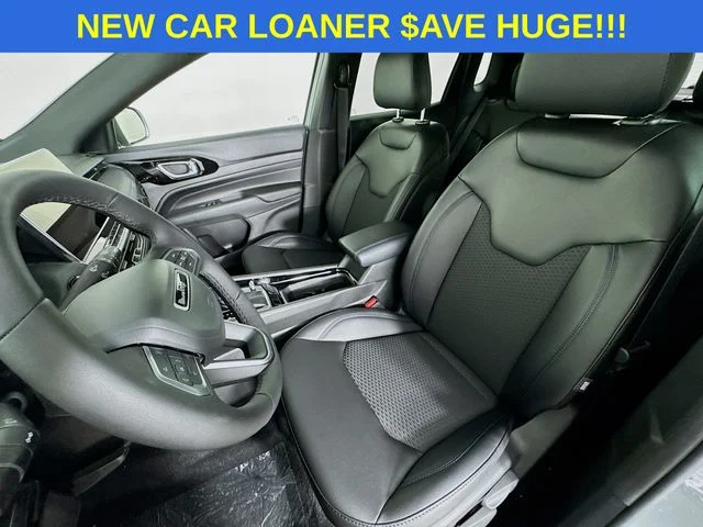 New 2026 Silver Zynith Metallic Clear-Coat Exterior Paint Jeep Latitude image 20