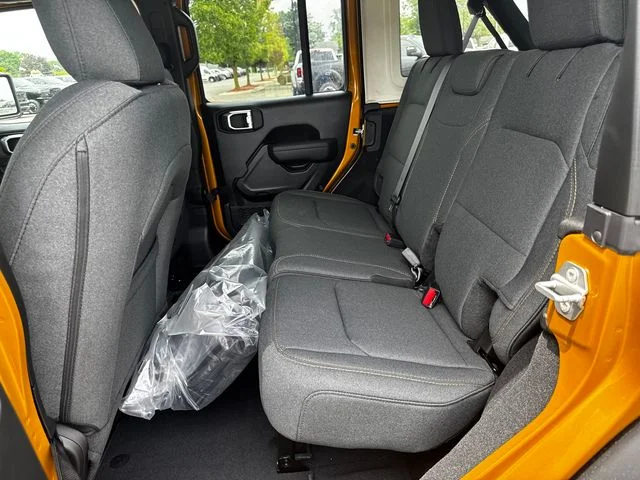 New 2026 Goldilocks Exterior Paint Jeep Sport S image 19
