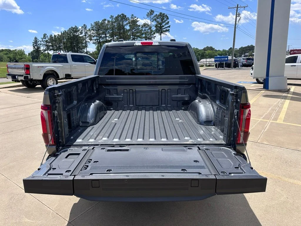 2026 Ford F-150 Platinum - Photo 30