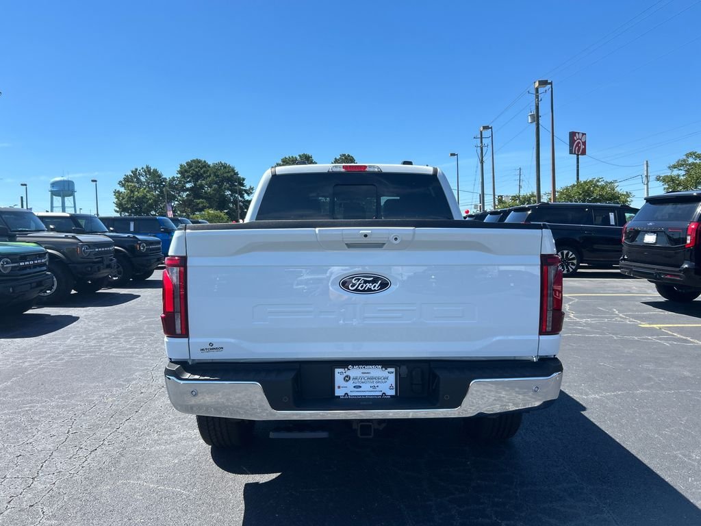 New 2025 White Ford Lariat image 6