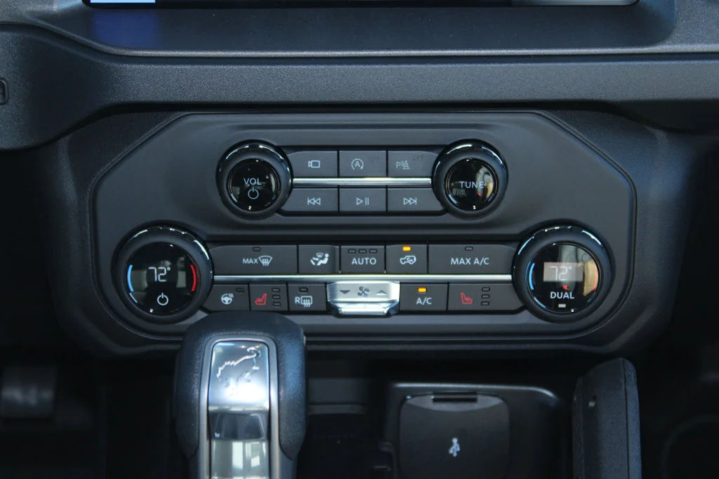 New 2026 Avalanche Gray Ford Badlands® image 30