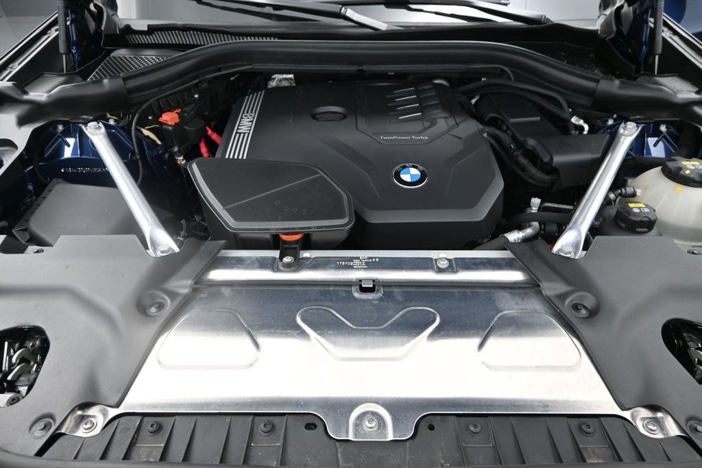 Used 2023 Phytonic Blue Metallic BMW sDrive30i image 18