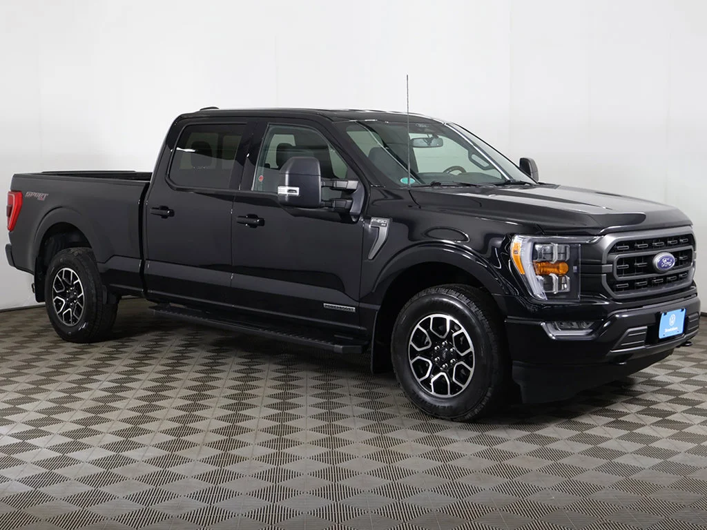 Used 2022 Agate Black Metallic Ford XLT image 2