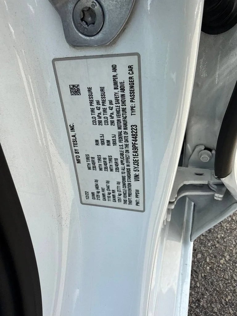 Used 2023  Tesla  image 35