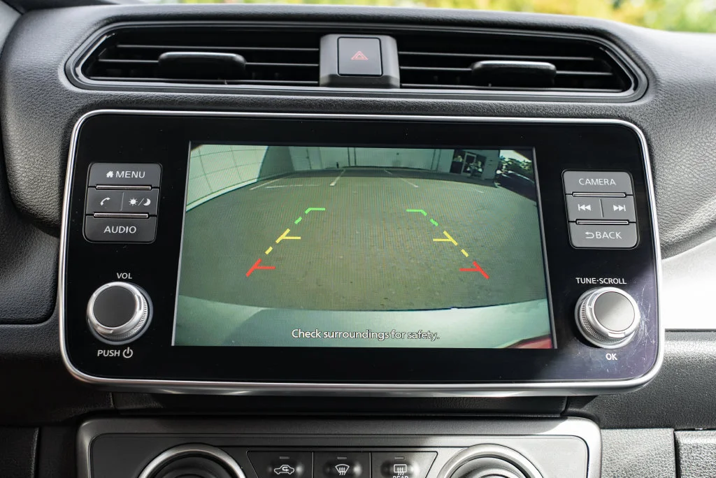 Used 2025 Gray Nissan S image 17