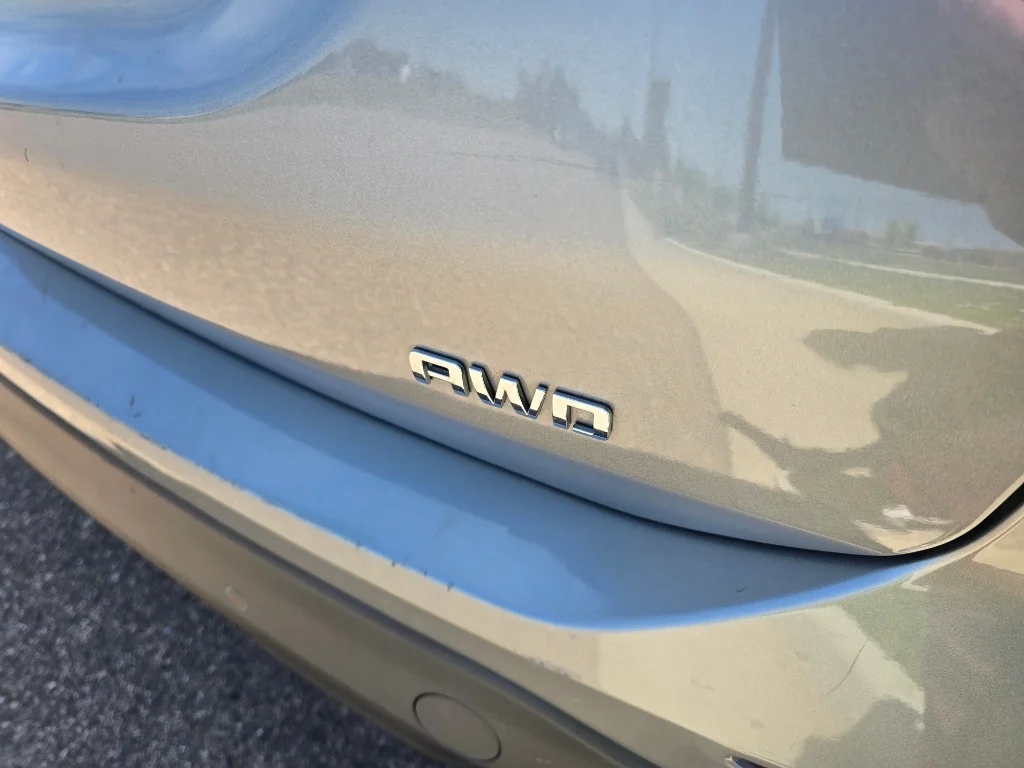 Used 2020 Nightfall Gray Metallic Chevrolet LS image 10