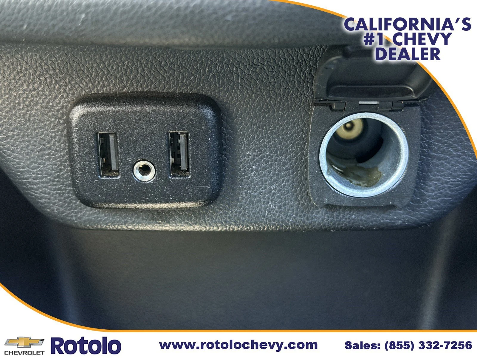 Used 2023 Mosaic Black Metallic Chevrolet LT Cloth image 20