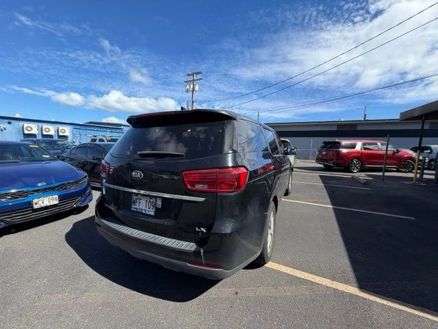 Used 2021 Black Kia LX image 6