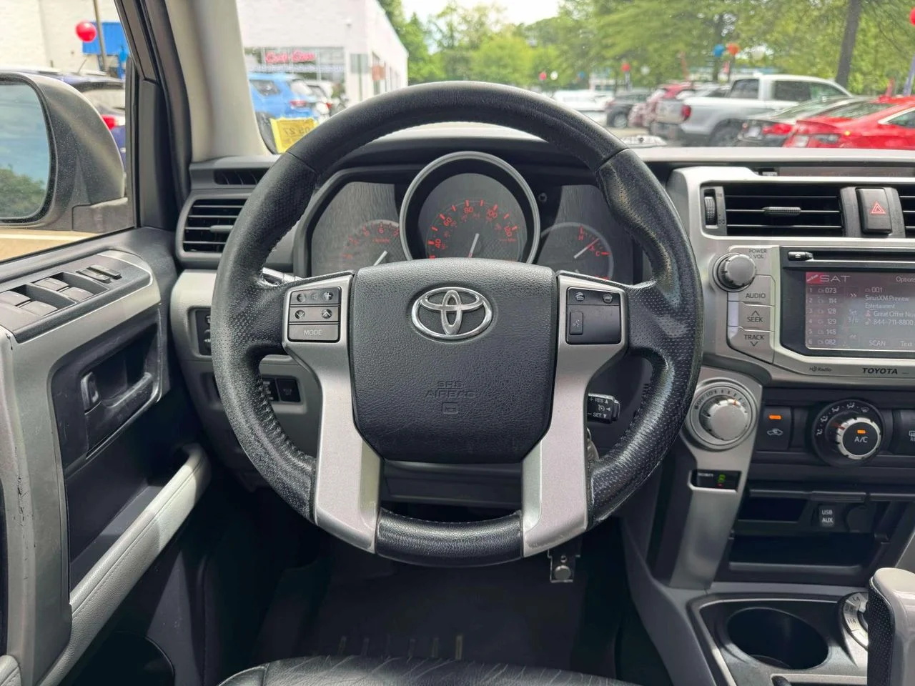 Used 2013 Blizzard Pearl Toyota SR5 image 25