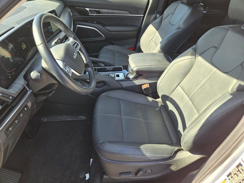 Certified Used 2023 White Kia EX image 11