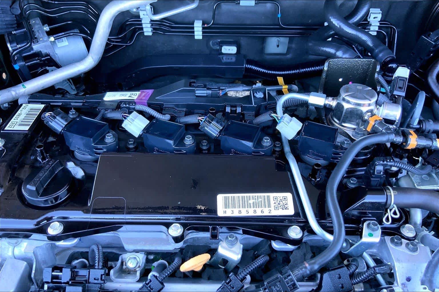 Used 2025 Midnight Black Metallic Toyota XLE image 32