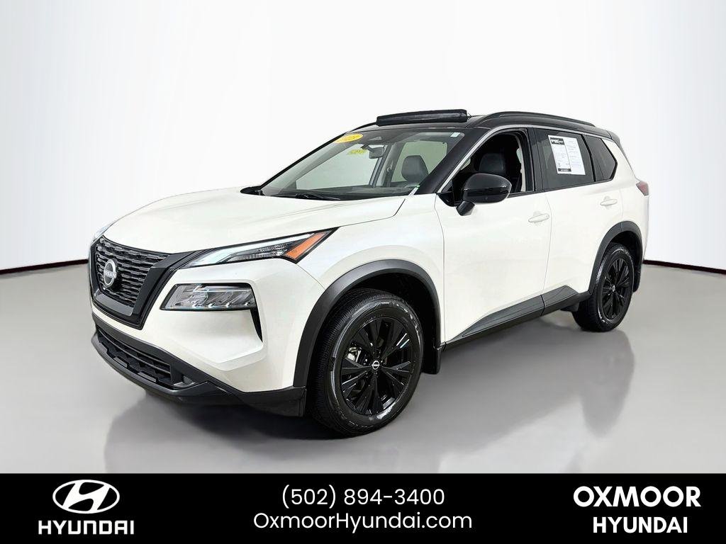 Used 2023 Pearl White Tricoat/Super Black Nissan SV image 3