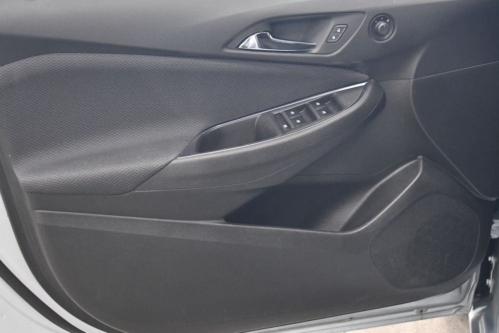 Used 2017 Arctic Blue Chevrolet LT image 15