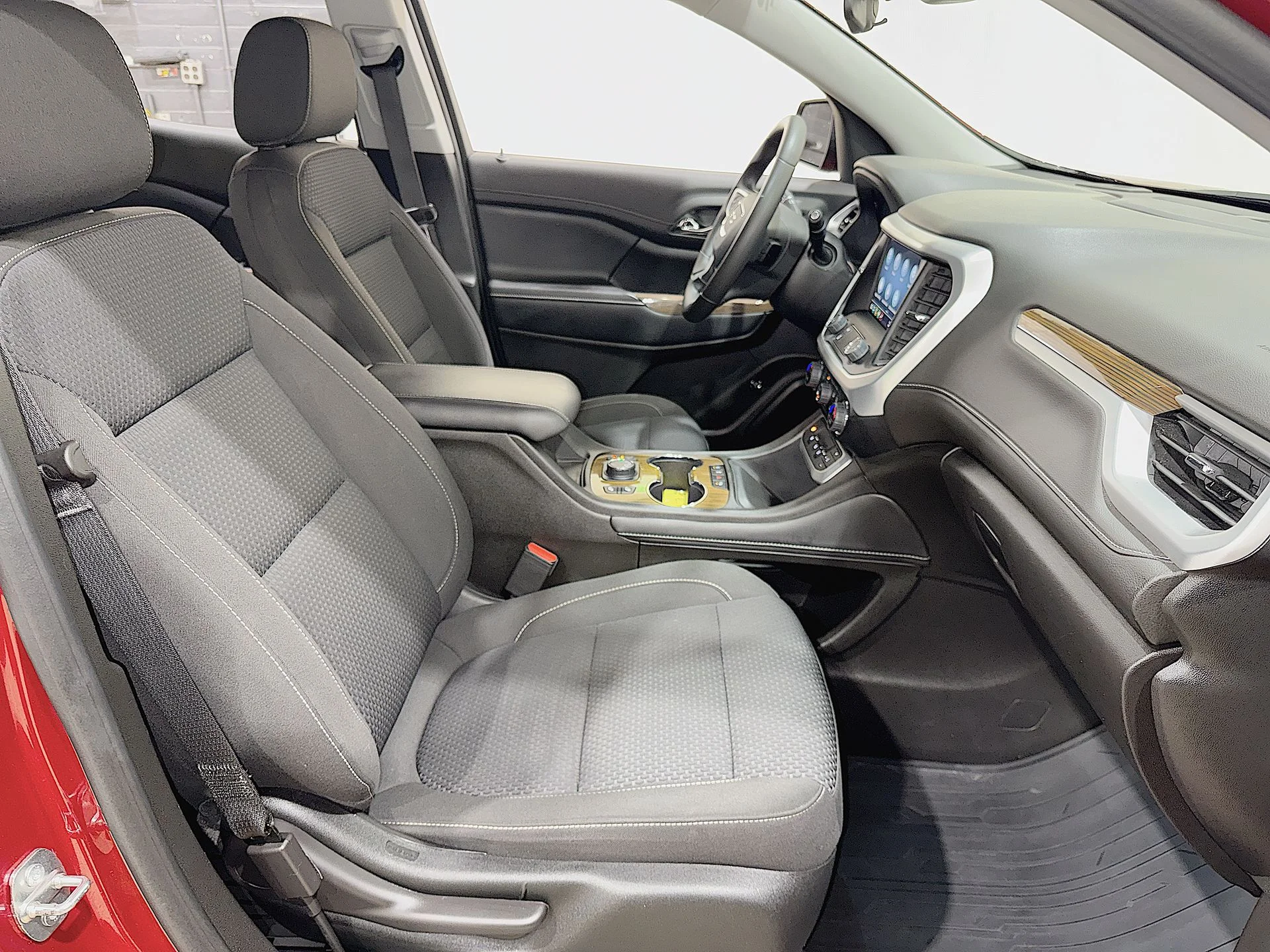 Used 2023 Volcanic Red Tintcoat GMC SLE image 25