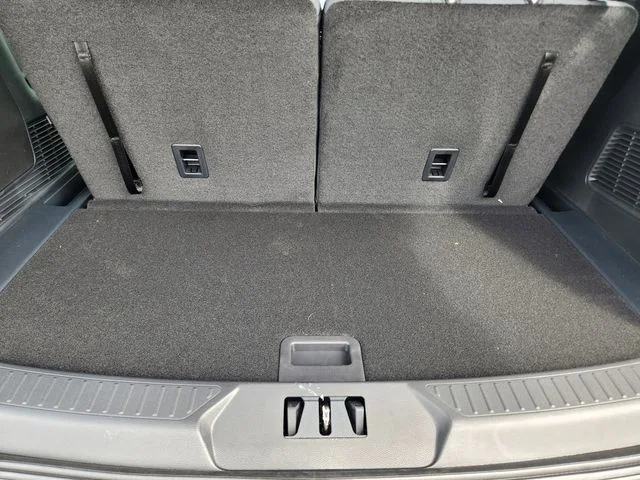 New 2026 Space White Metallic Ford Active image 33