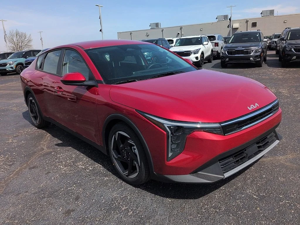 New 2026 Currant Red Kia EX image 1