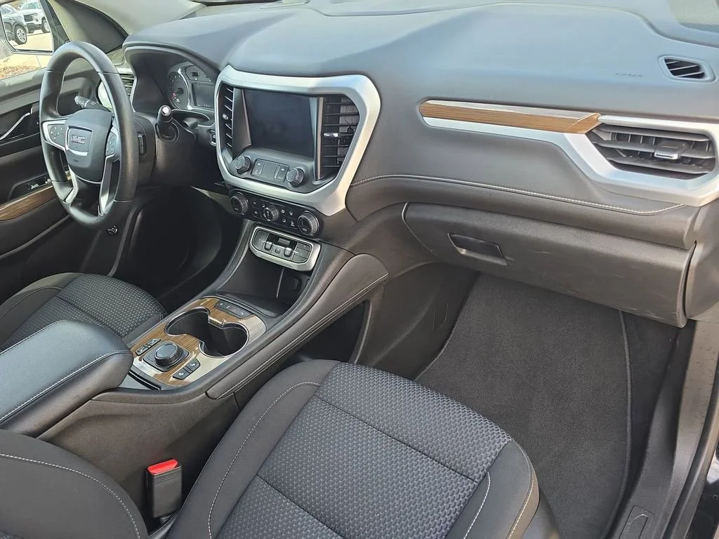 2023 GMC Acadia SLE - Photo 30