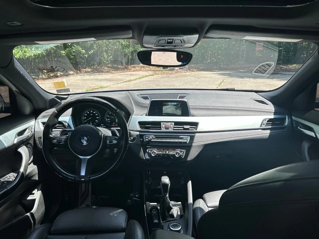 Used 2018 Blue BMW xDrive28i image 28